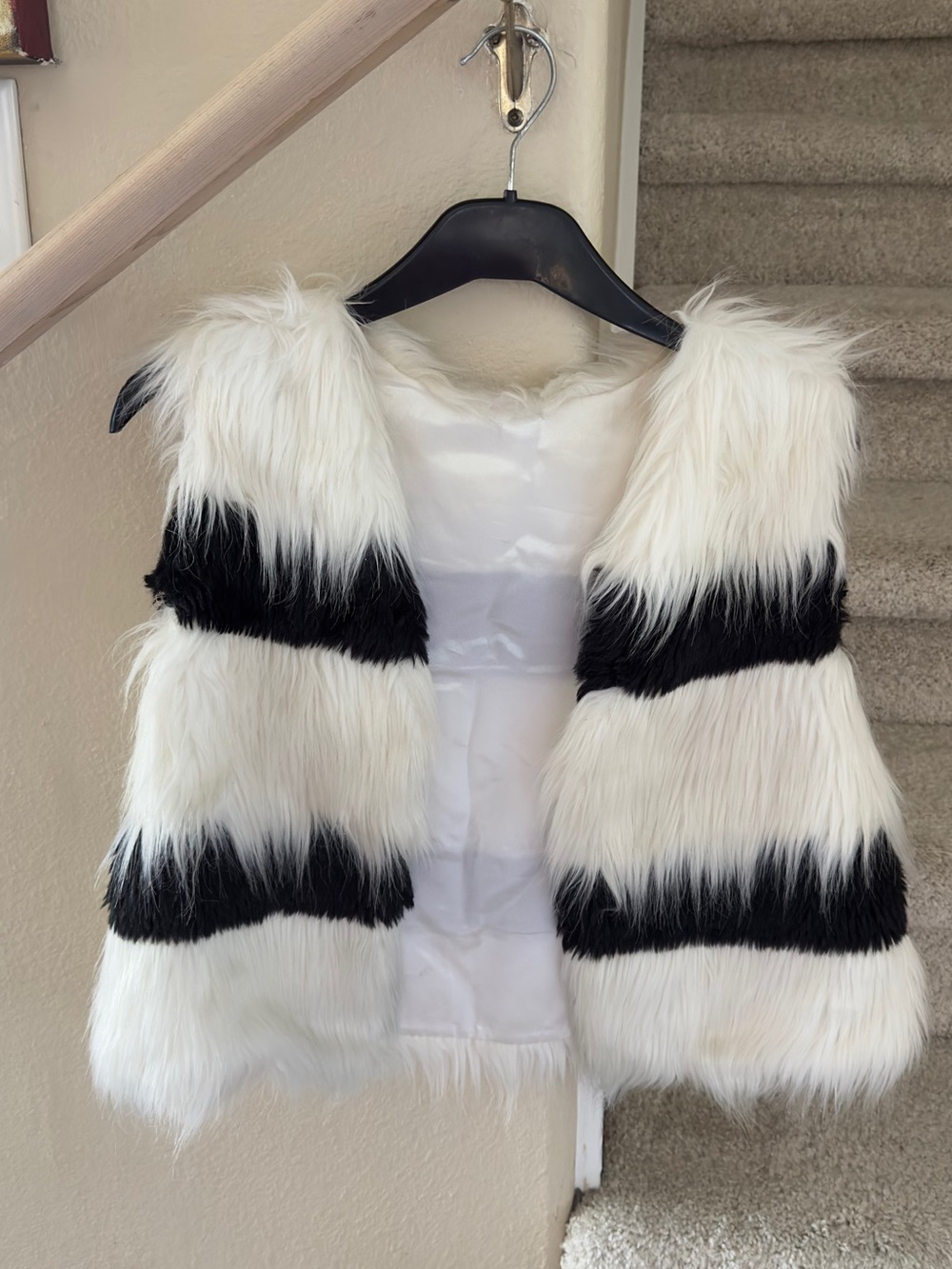 Girls' Black & White Faux Fur Vest - Stylish Kids Jacket